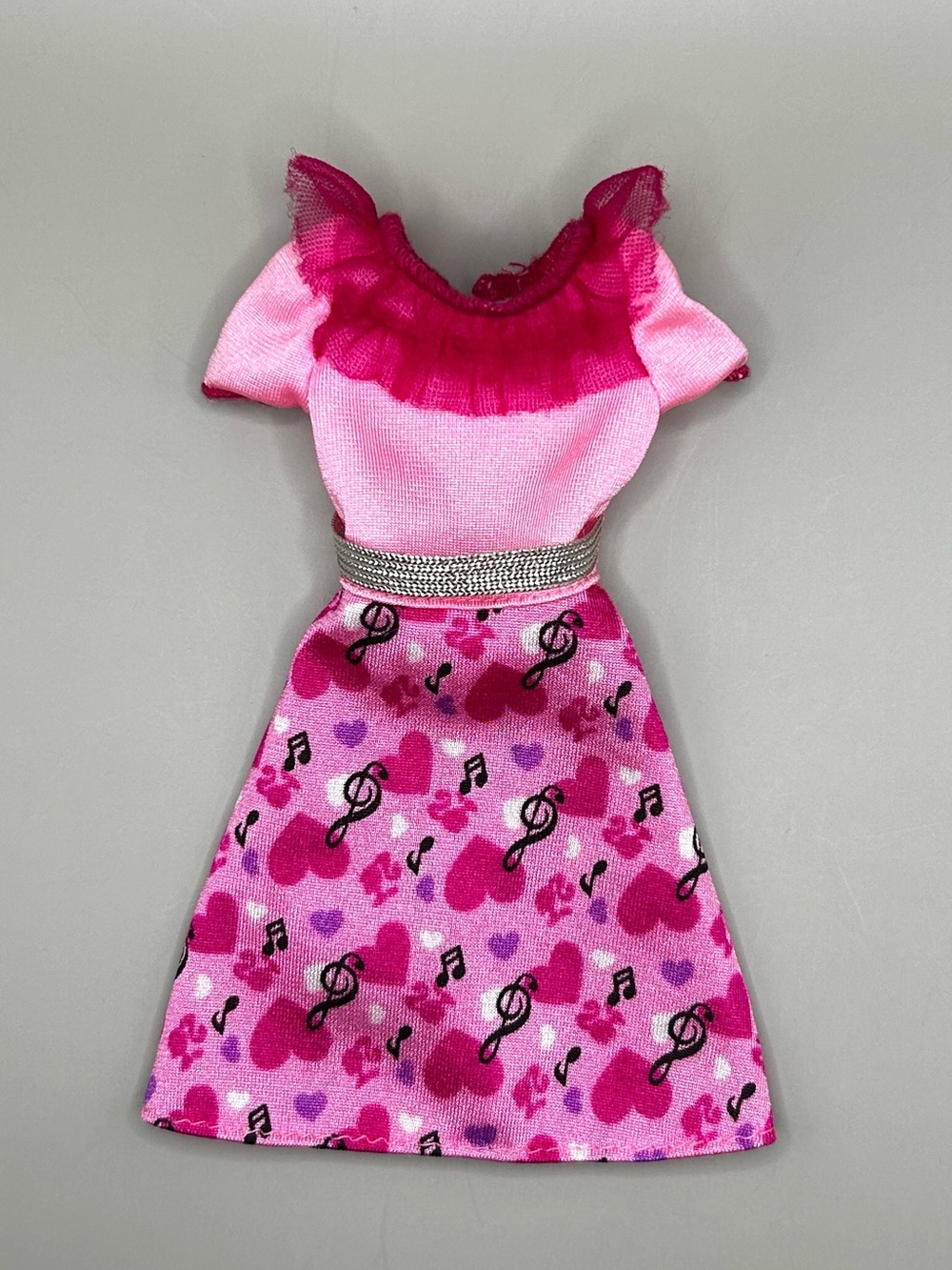 Barbie Doll 2011 Dress I Can Be a Violinist Concert Pink Hearts Music Singing